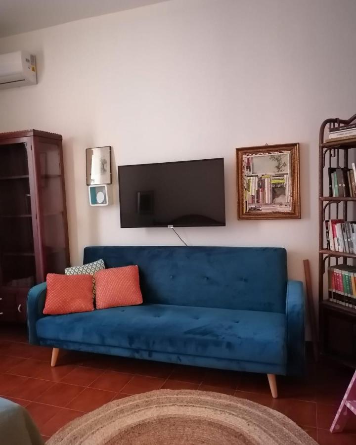 Camera Vicino L'Aeroporto Di Palermo Carini Extérieur photo